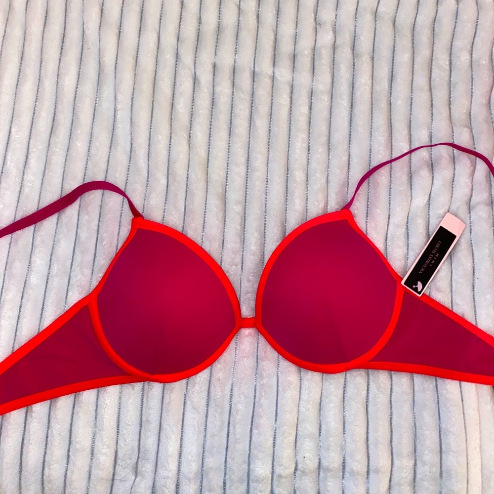 brand new never worn victoria secret bathing suit top with tags